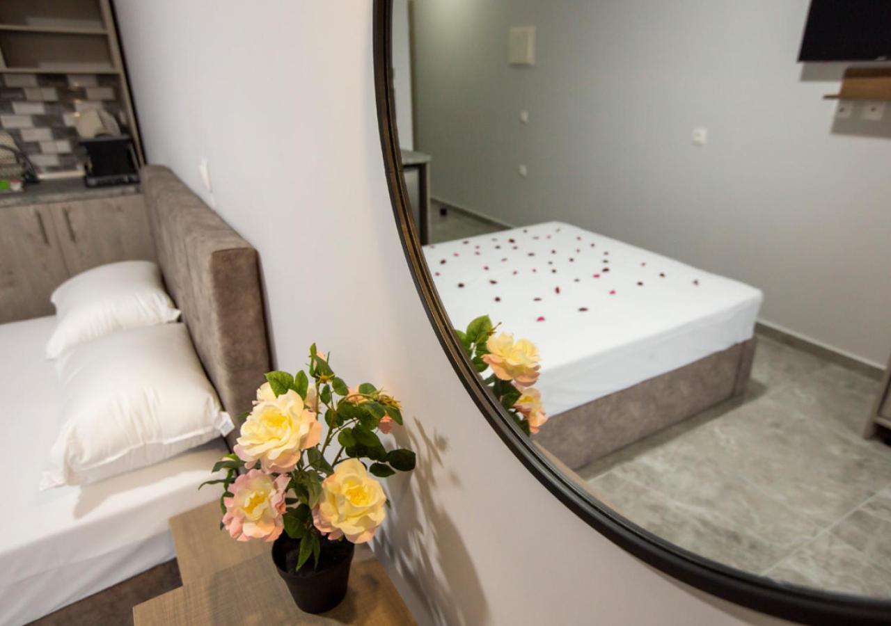 Artemida Suites Hanioti Zewnętrze zdjęcie