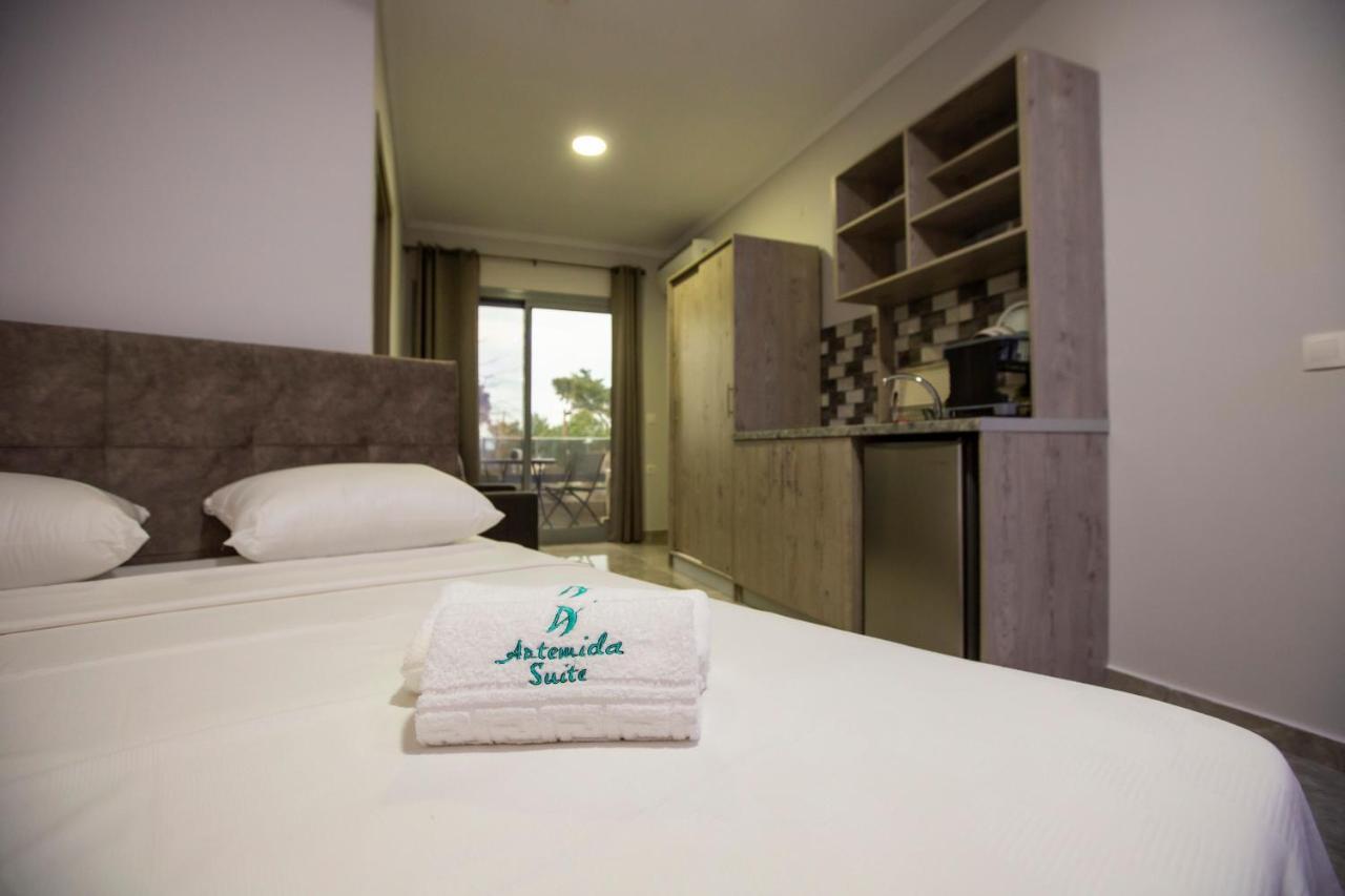 Artemida Suites Hanioti Zewnętrze zdjęcie